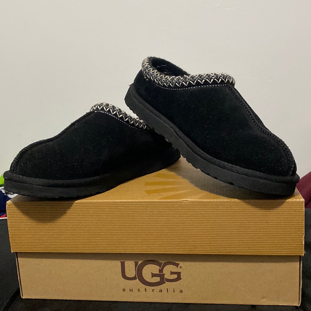 slip on uggs